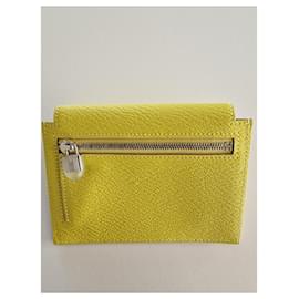 Hermès-Carteira compacta de bolso Kelly-Amarelo