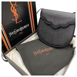 Yves Saint Laurent-Vintage Black Leather Small Messenger Crossbody Bag-Black