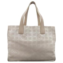 Chanel-Bolso Tote New Travel Line MM A15991/7-Beige