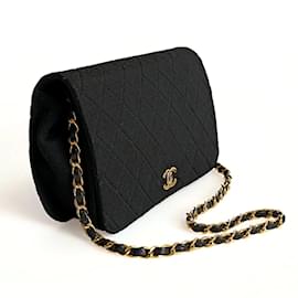 Chanel-Chanel Sac bandoulière Chanel Matelassè à rabat simple en coton noir-Noir