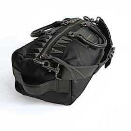 Givenchy-Bolsa de ombro Givenchy em nylon preto e couro-Preto