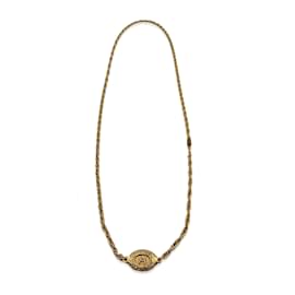 Chanel-JAHRGANG 1970s Lange ovale Medaillon-Halskette aus goldfarbenem Metall-Golden