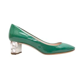 Miu Miu-Zapatos de salón verdes de charol con adornos de cristales de Miu Miu Talla 36.5-Verde