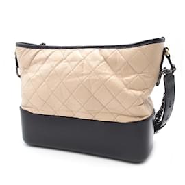 Chanel-Bege Chanel Pele de Cordeiro Média Gabrielle Crossbody-Bege