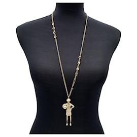 Chanel-Halskette mit Coco-Mademoiselle-Figur-Anhänger aus hellgoldenem Metall-Golden