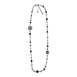 Chanel-Gold Metal Long Necklace CC Logos Black and White Pearls-Golden