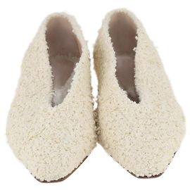 Bottega Veneta Light Beige Boucle Almond Flats Beige