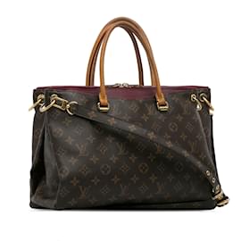 Louis Vuitton-LOUIS VUITTON HandbagsCloth-Brown