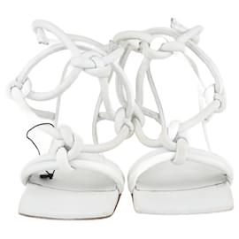 Bottega Veneta-Sandali con cinturino alla caviglia annodati bianchi-Bianco