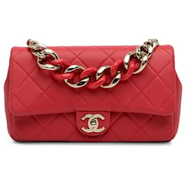 Chanel-Solapa de cadena de resina bicolor de piel de cordero acolchada roja Chanel-Roja