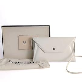 Givenchy-Givenchy Givenchy vintage baguette shoulder bag in white leather-White