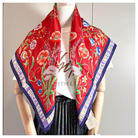 Gucci-Foulard in seta con stampa Campanule Cent GG Flora Rosso-Rosso