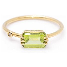 Autre Marque Gold, Peridot and Diamond Ring Golden Light green