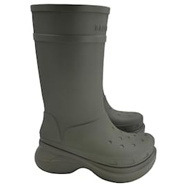 Balenciaga-Balenciaga Crocs Boots in Army Green EVA-Green,Olive green