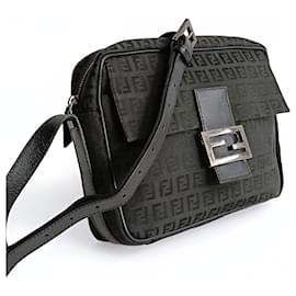 Fendi-Fendi Camera shoulder bag in black Zucchino canvas-Black