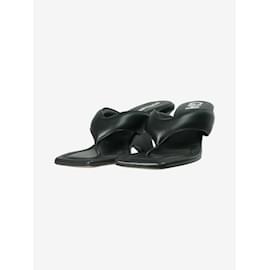 Autre Marque-Black puffy leather thong sandal heels - size EU 38-Black