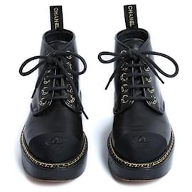 Chanel-Klassische schwarze CC- und Kettenschuhe, Stiefel, EU38.5-Schwarz