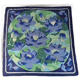 Flor de lótus vintage quadrada Hermès Ano 90 Azul