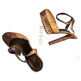 Gucci Parade Model Python Heels Yellow and Black Multiple colors