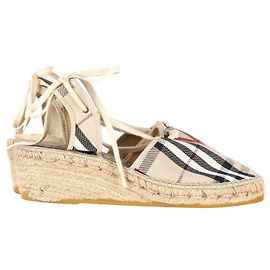 Sandales compensées espadrilles Burberry Nova Check en toile beige Beige