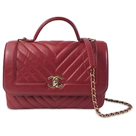 Chanel-Bolso satchel con solapa y chevron rojo CC de Chanel-Roja