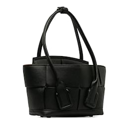 Bottega Veneta-Maxi-Intrecciato Mini Arco Handle Bag-Black