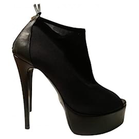 Autre Marque-Magnificent black ROBERTO FESTA ankle boots with platform n. 37.5-Black