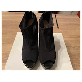 Autre Marque-Magnificent black ROBERTO FESTA ankle boots with platform n. 37.5-Black