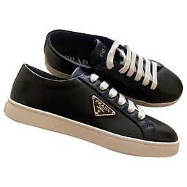 Low-Top-Sneakers aus Prada-Leder Schwarz
