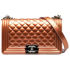 Chanel-Borsa con patta Chanel media in vernice marrone-Marrone,Bronzo
