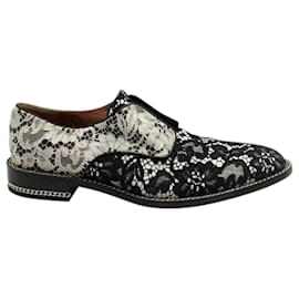 Givenchy-Black & White Two-Tone Floral Lace Derby-Black
