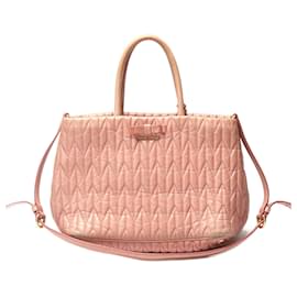 Miu Miu-Zwei-Wege-Tasche aus Matelasse-Leder-Pink