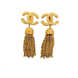 Chanel-Boucles d'oreilles pendantes à franges CC dorées Chanel-Doré