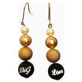 Brincos DOLCE & GABBANA com pérolas brancas em ouro preto Dourado