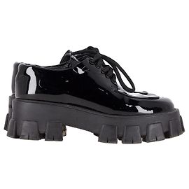Chaussures Derby Prada Monolith Platform en Cuir Verni Noir Noir