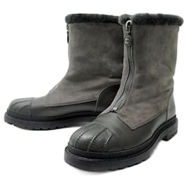 Chanel-NEUF CHAUSSURES CHANEL BOTTINES FOURREES ET ZIPPEES G31287 DAIM BOOTS-Gris