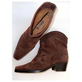 Ganni-Brown Texas 40 suede ankle boots-Brown