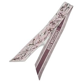 Mitzah Christian Dior ABCDior H Hémérocalle – Heures Rosa Multicolore