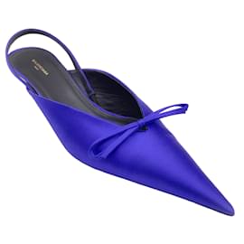 Autre Marque-Balenciaga Azul Cobalto Arco Detalhe Biqueira Pontuda Salto Baixo Cetim Slingback Pumps-Azul