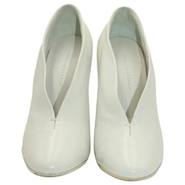 Victoria Beckham-Victoria Beckham Slim Heel Pumps in White Leather-White