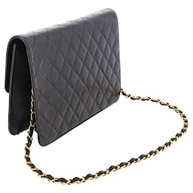 Chanel-Solapa única Chanel de piel de cordero acolchada mediana negra-Negro