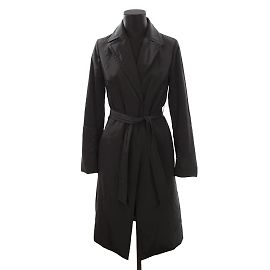 Bcbg Max Azria Capa Negro