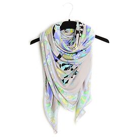 Leonard Carré 145 Pareo de bufanda de circo gris de jersey de seda Multicolor