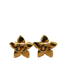 Chanel-Clipe estrela Chanel CC dourado em brincos-Dourado