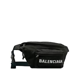Balenciaga-Schwarze Balenciaga Nylon-Gürteltasche für jeden Tag-Schwarz