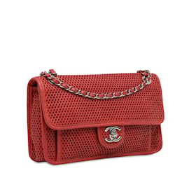 Chanel-Chanel vermelho médio na bolsa de ombro com aba de ar-Vermelho