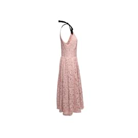 Prada-Hellrosa und schwarzes Prada-Kleid aus Chantilly-Spitze, Größe IT 46-Pink