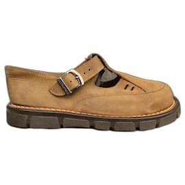 Dr. Martens-Sandes Dr Martes-Amarelo