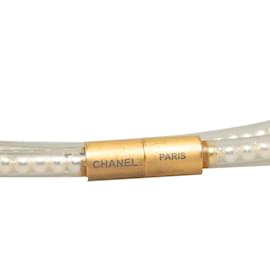 Chanel-Weiße Chanel CC Kunstperlen-Choker-Kostüm-Halskette-Weiß