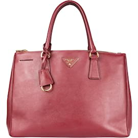 Prada-Prada Galleria-Handtasche aus Saffiano-Leder-Rot